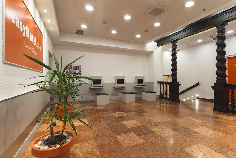 Easyhotel Budapest Oktogon Extérieur photo